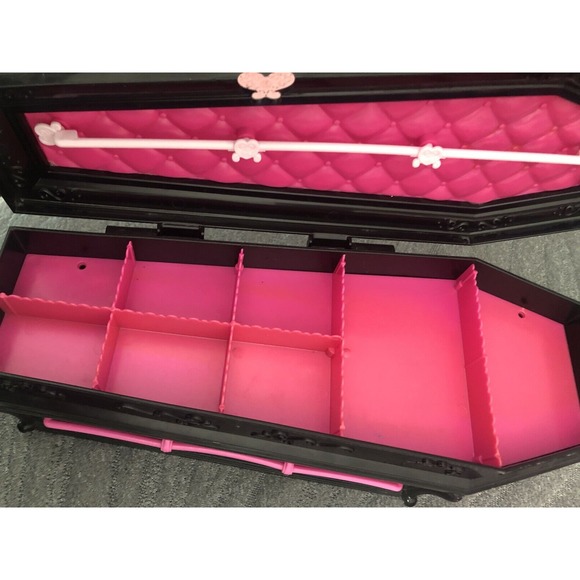 Monster High DRACULAURA JEWELRY BOX COFFIN BED 2010 - Picture 6 of 8